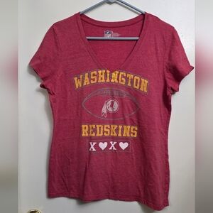 NFL V-Neck T-Shirt Womens Large Washington Redskins Football Shortsleeve Red